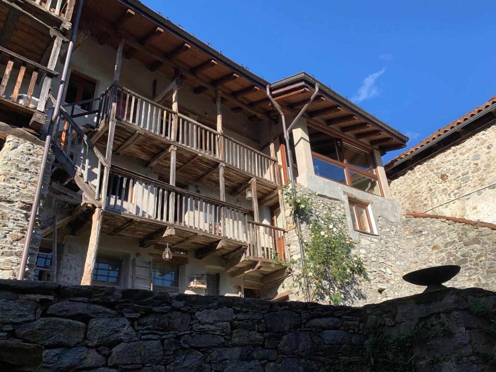 Affittacamere Montagne Verdi ヴァラッロ エクステリア 写真